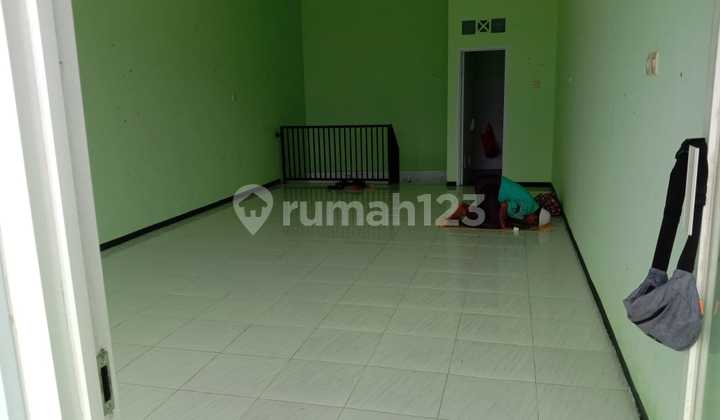 Ruko berlantai dua  5