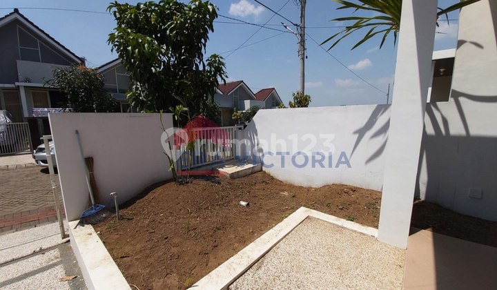 Good Ready-to-Live-In House Good Ready-to-Live-In House