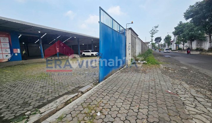 Ready-to-Use Warehouse