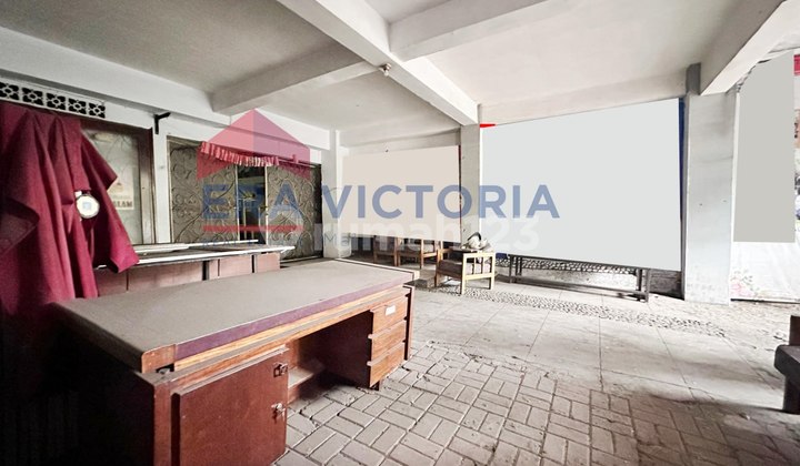 Ruang Usaha Siap Pake