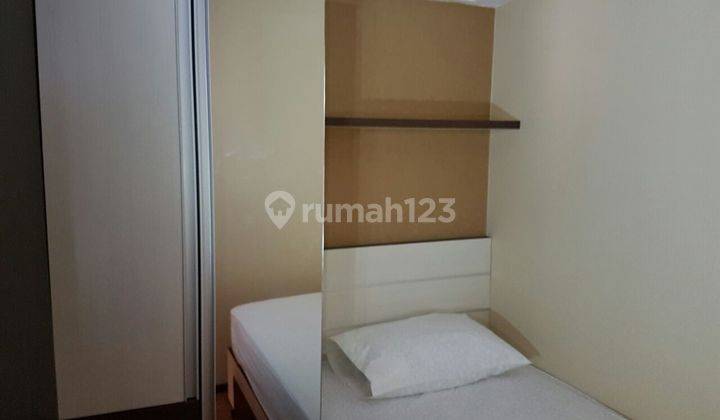 kamar tidur apartemen minimalis modern siap huni