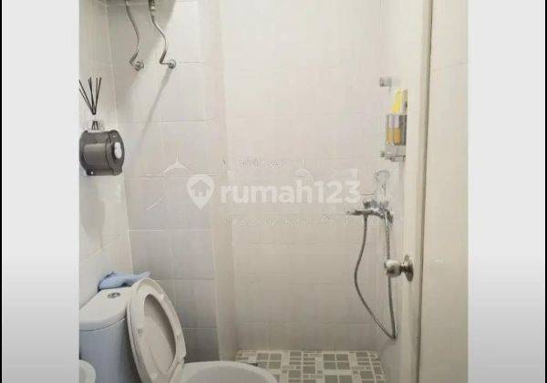 kamar mandi apartemen bagus furnished the lodge