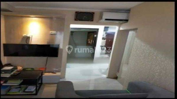 Apartemen Dekat Pusat Bisnis Gateway Pasteur, Bandung 2