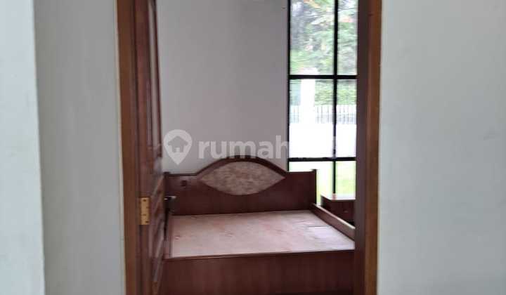 For Rent Luxury 2-Story Furnished House in Hegarmanah, Bandung 2