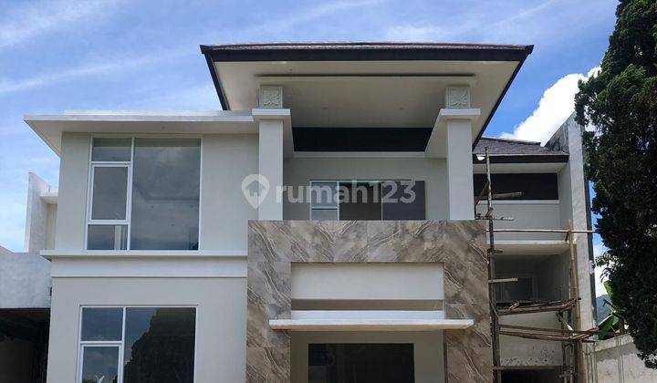 Rumah 2 Lantai Bagus Unfurnished di Jaya Giri, Lembang Bandung 1