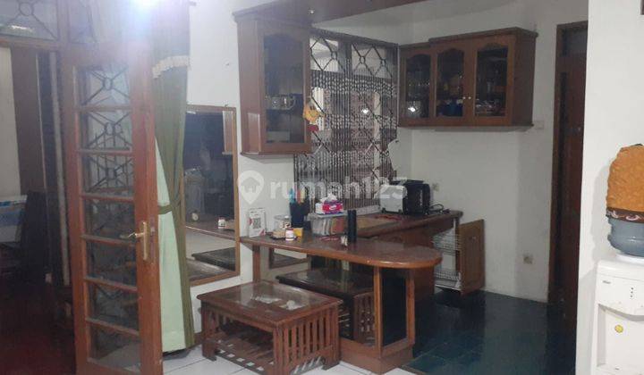 Rumah 3 Lantai Furnished di Cipta Graha, Bandung 2