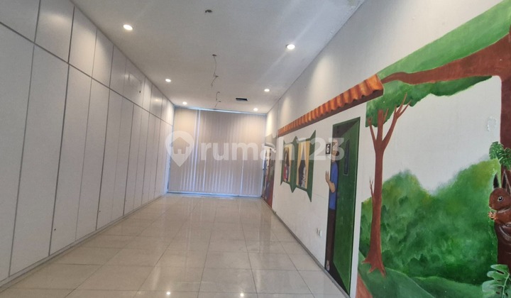 Disewakan Ruko 4 Lantai Lokasi Strategis di Pajajaran Bandung