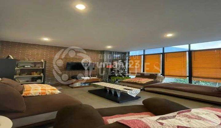 Dijual Rumah Minimalist Daerah Ciumbuleuit 1