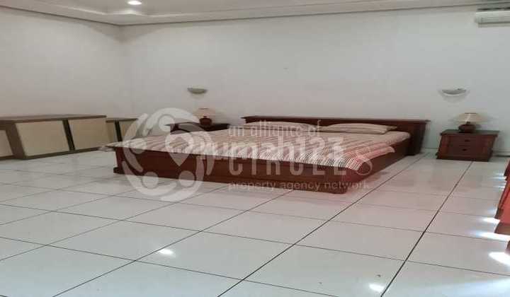 Disewakan Rumah Mewah Kawasan Cipaganti Permai 2