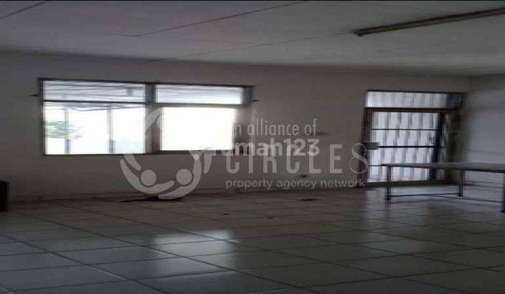 Disewakan Ruko 3 Lantai Lokasi Pasteur 4