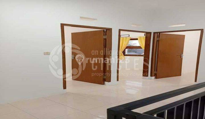 Rumah 2 Lantai Unfurnished di Perum Bukit Sariwangi, Bandung 2