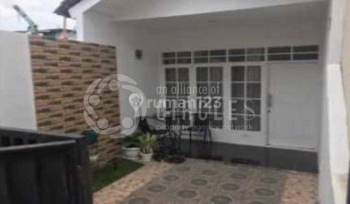 Rumah 2 Lantai Bagus Unfurnished SHM di Sadang, Bandung 1