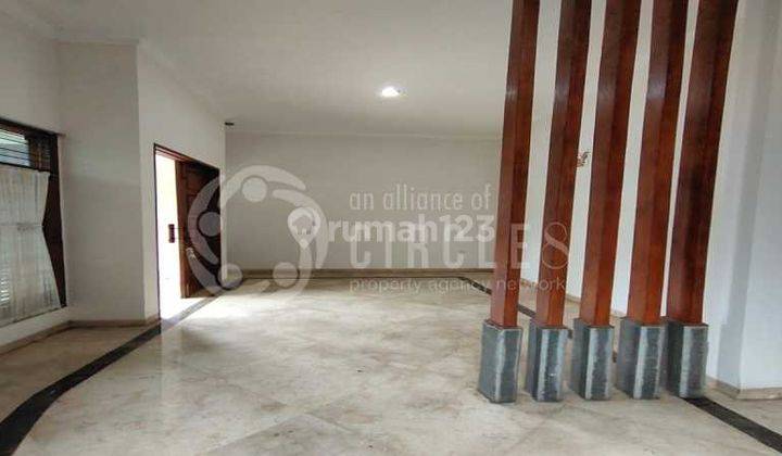 Rumah Bagus Semi Furnished SHM di Setra Indah, Bandung 2