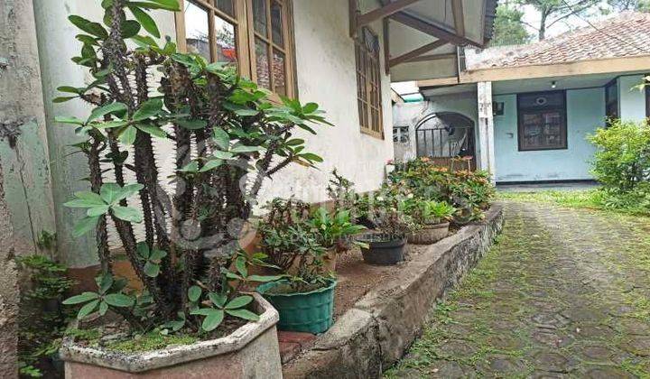 Dijual Rumah Bagus Unfurnished SHM di Babakan Jeruk, Bandung 2