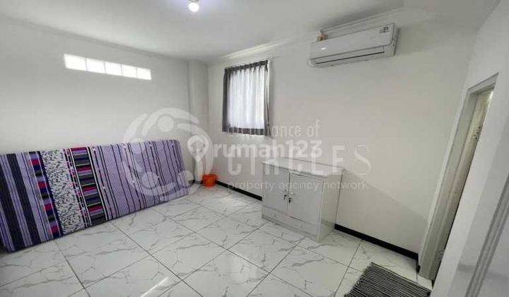 Rumah Kost 3 Lantai Bagus Unfurnished SHM di Cipedes , Bandung 2