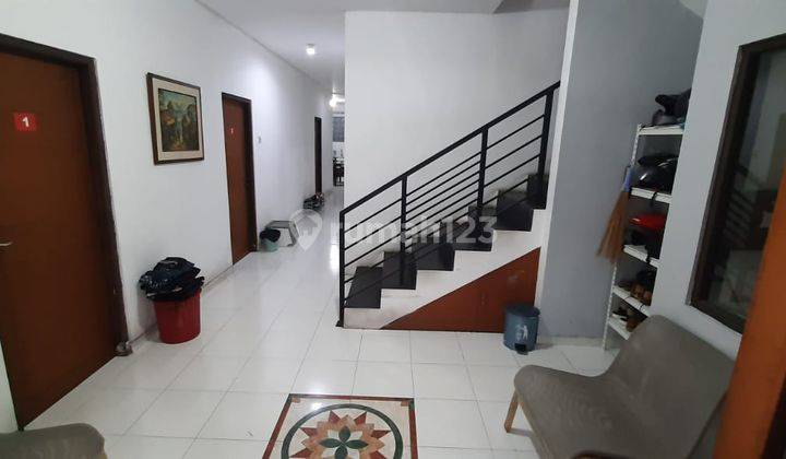 Rumah Kost 2 Lantai Bagus Semi Furnished SHM di Coblong, Bandung 1