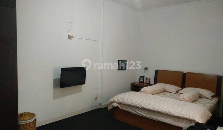 Rumah Kontrakan Bagus Semi Furnished SHM di Palesiran, Bandung 2