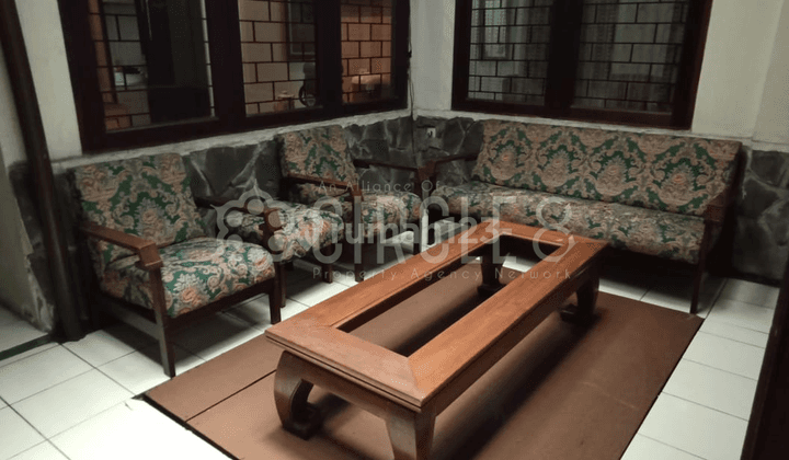 Rumah 2 Lantai Bagus Unfurnished SHM di Geger Kalong, Bandung 2