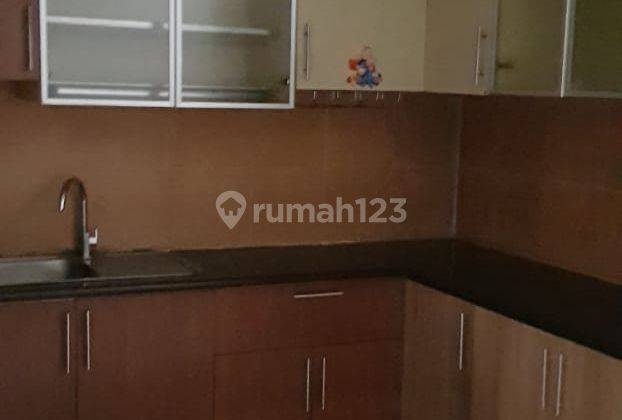 Rumah 2 Lantai Bagus Unfurnished SHM di Pungkur, Bandung 2