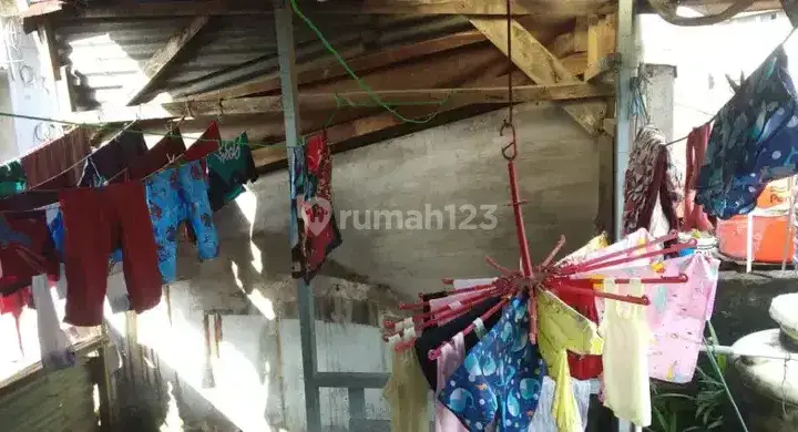 Rumah 2 Lantai Unfurnished di Cipedes Tengah, Bandung 2