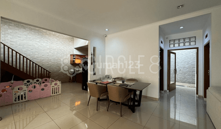 Rumah Furnished Nyaman Kawasan Strategis di Gegerkalong, Bandung 2