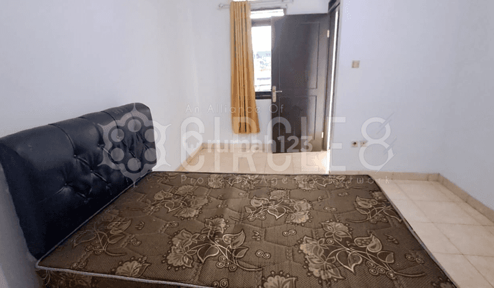 Rumah Bagus Unfurnished SHM di Pondok Hijau, Bandung 2