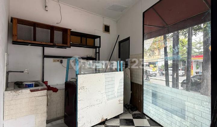 For Rent Kiosk, Strategic Location on Main Road Daago Bandung For Rent Kiosk, Strategic Location on Main Road Daago Bandung