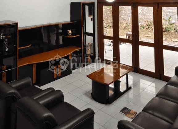 Rumah Kontrakan 2 Lantai Bagus Furnished di Sukajadi, Bandung 1