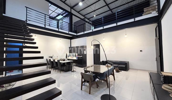 For Sale Beautiful Super Spacious House in Sarijadi Bandung 1