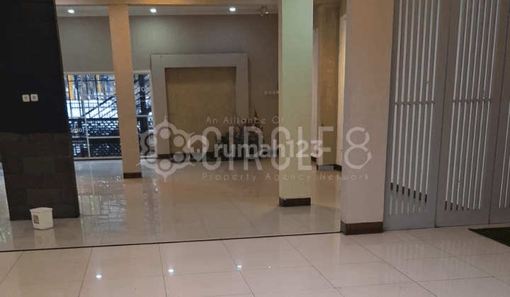 Rumah Kontrakan 2 Lantai Unfurnished di Pajajaran, Bandung 2