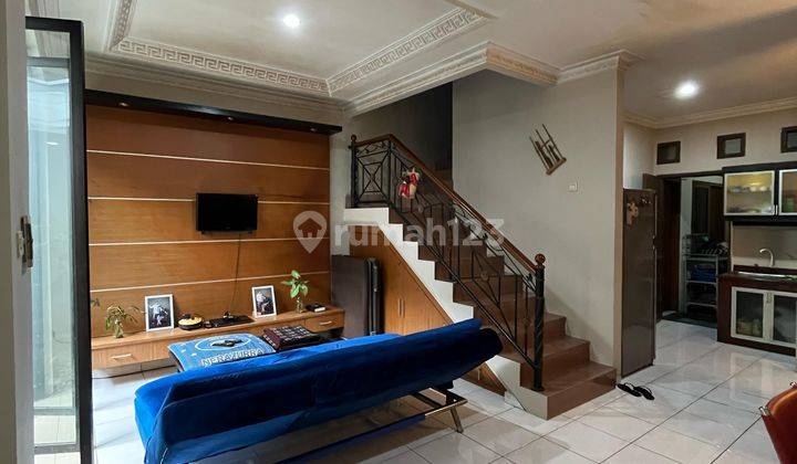 Dijual Rumah Nyaman Semi Furnished di Setiabudi, Bandung 1
