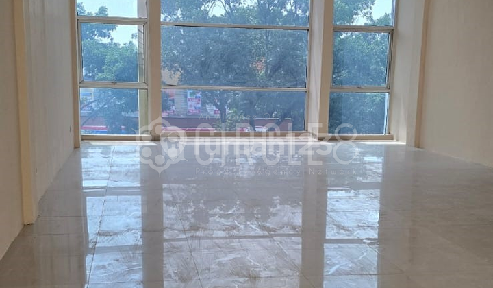 Ruko 3 Lantai Lokasi Strategis di Pasirkaliki Bandung