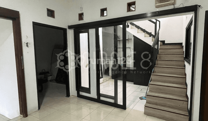 Rumah Nyaman 2 Lantai Unfurnished di Sukajadi, Bandung 1