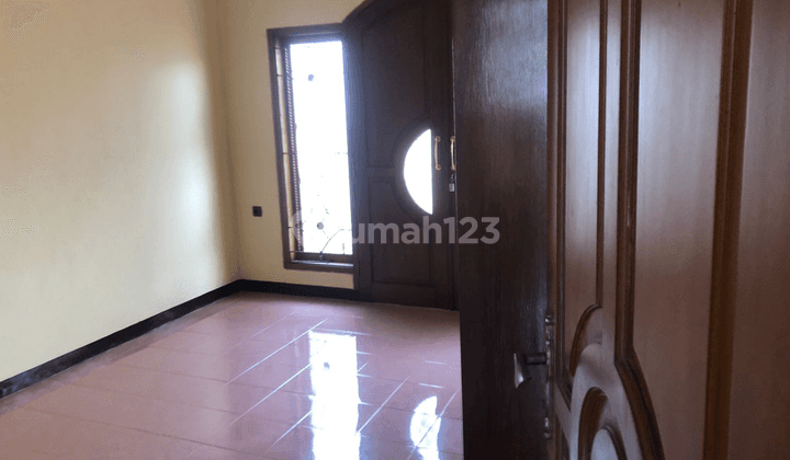 Rumah 2 Lantai Unfurnished di Dekat Alun alun Cimahi, Cimahi 2