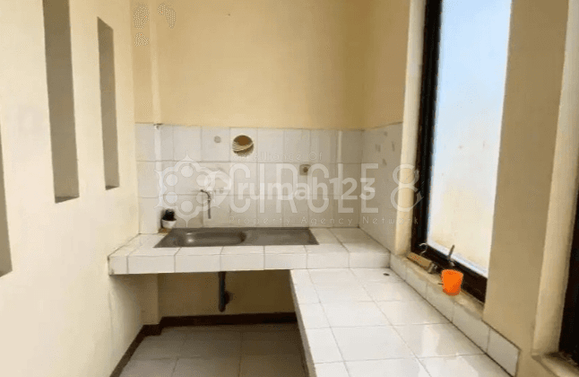 Rumah Kontrakan 2 Lantai Bagus Unfurnished di Cicendo, Bandung 2