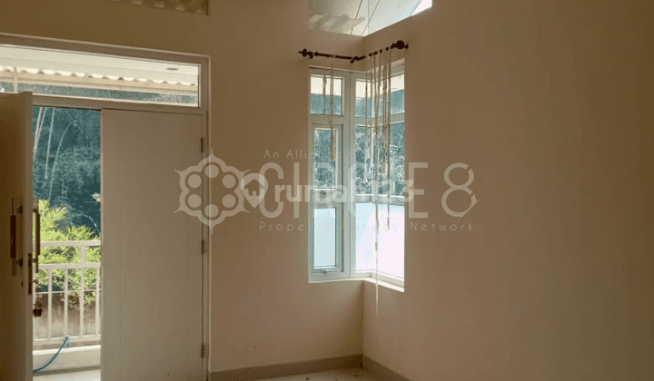 Rumah 2 Lantai Unfurnished Siap Huni di Sariwangi, Bandung 1