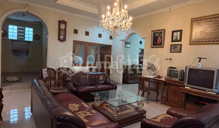 Dikontrakan Rumah Bagus di Sayap Sukajadi, Bandung Dikontrakan Rumah Bagus di Sayap Sukajadi, Bandung