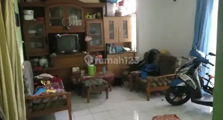 Rumah 2 Lantai Unfurnished di Cipedes Tengah, Bandung 1