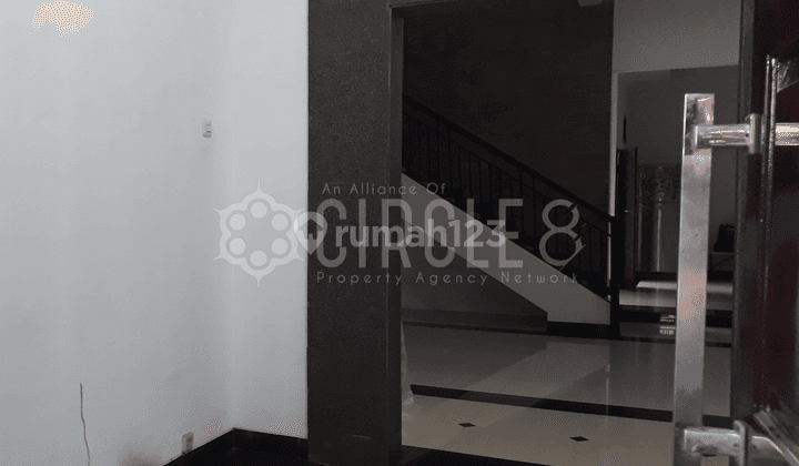 Rumah 2 Lantai Bagus Unfurnished SHM di Cijerah, Bandung 2