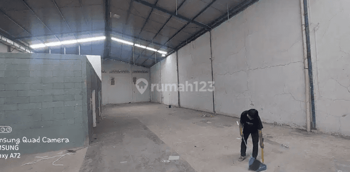 Gudang Puri Meruya Jakarta Barat Luas 820 M2 Siap Pakai  2