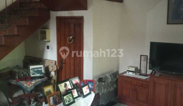 Rumah di Rawamangun 2 Lantai jl besar 3 mobil 2