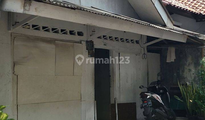 Rumah lama cocok untuk investor, sertifikat SHM, jalan dua mobil, lokasi strategis di kayu putih tengah rawamangun jakarta timur 1