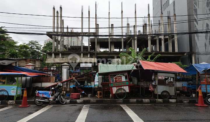 Dijual Cepat Rmh Sertifikat SHM Lokasi Strategis di Patal Senayan