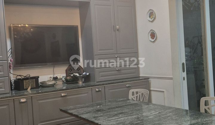 Beautiful and Good House Close to the Main Road and Strategic Location Beautiful and Good House Close to the Main Road and Strategic Location