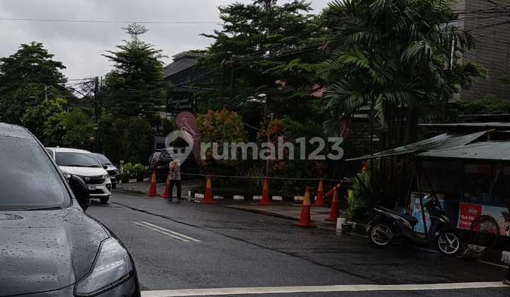Dijual Cepat Rmh Sertifikat SHM Lokasi Strategis di Patal Senayan 2