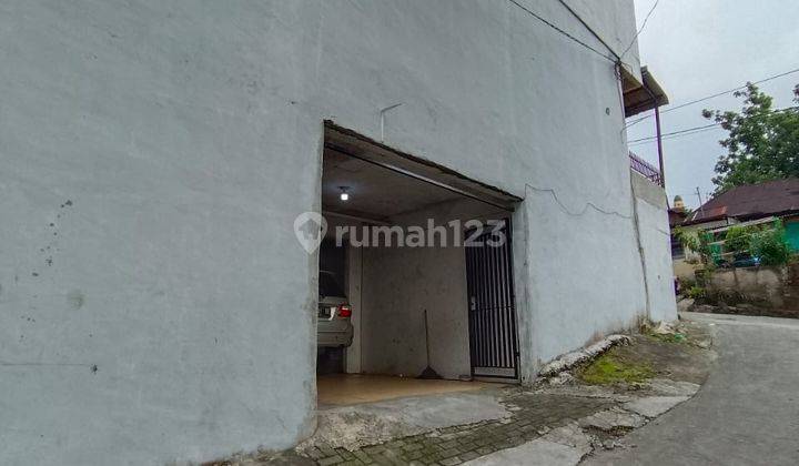 Rumah 2 Lantai di Jalan Katamso Gang Sempurna, Medan 1