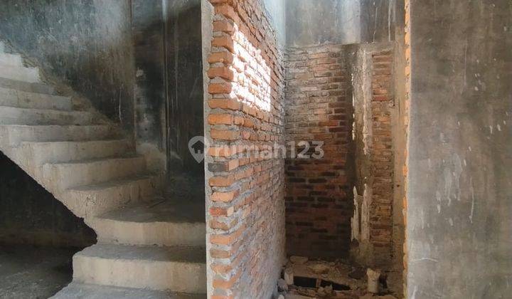 Rumah Butuh Renovasi di Jalan Sei Kera, Medan 2