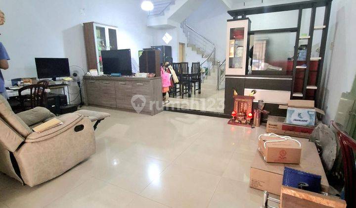 Rumah 2 Lantai di Komplek Cemara Asri Kondisi Unfurnished 2