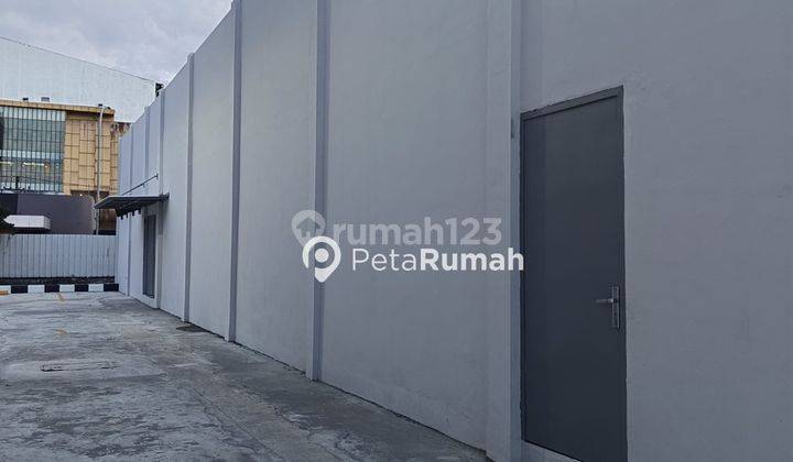 Disewakan ruko di pinggir jalan jalan ringroad 1