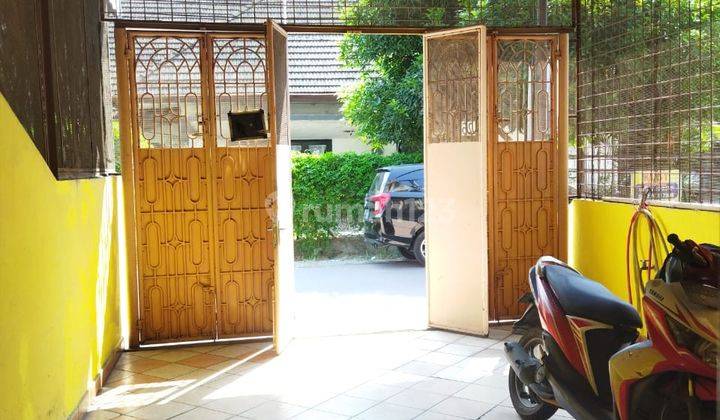 Rumah 3 Lantai Bagus di Jalan Waringin, Medan 1